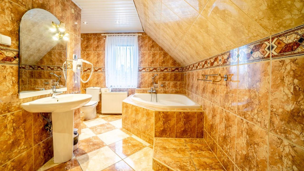 Dom Do Wynajecia Lena Villa Kowary Buitenkant foto