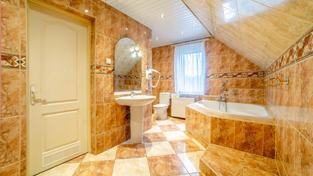 Dom Do Wynajecia Lena Villa Kowary Buitenkant foto